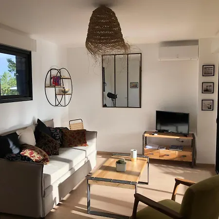 Du Valcoquet Apartment
